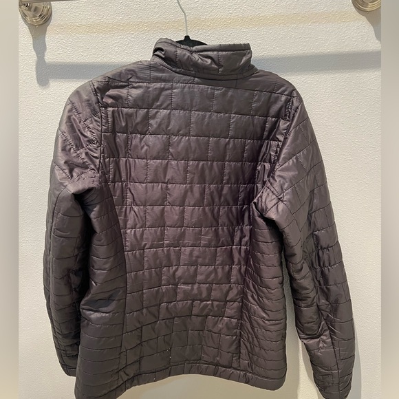 Women’s M Patagonia Nano Puff Jacket in black - Picture 4 of 5